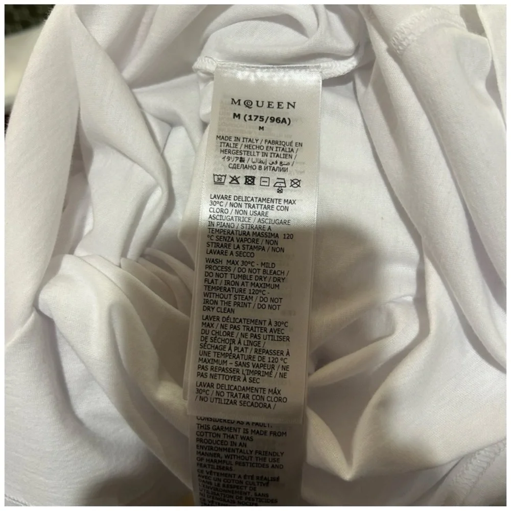 Alexander McQueen moth, embroidered cotton T-shirt size medium, NWT Italy - Picture 3 of 5